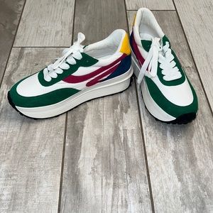 Steve Madden platform tennis shoes